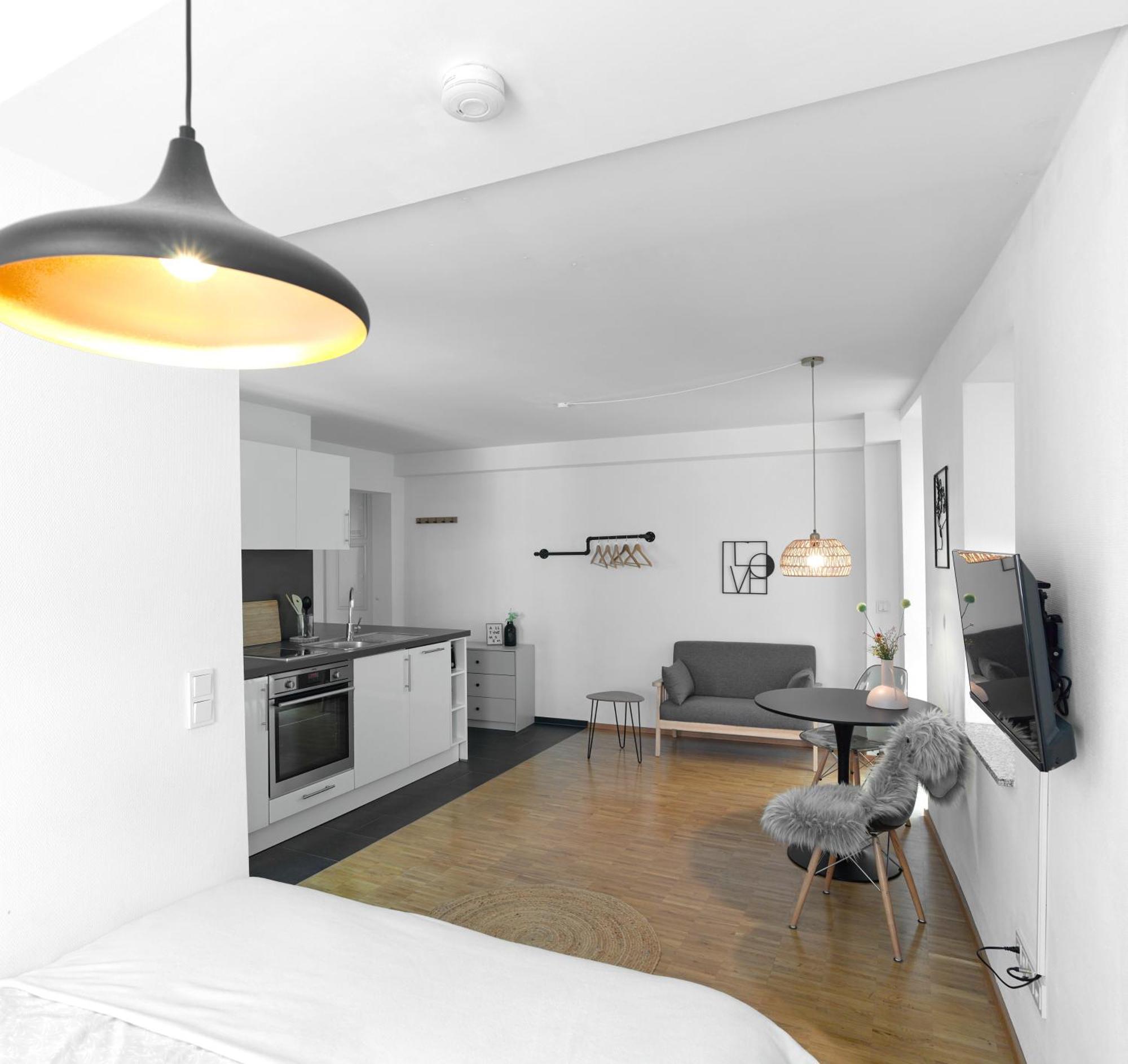 ☆Design Apartment Zentral☆200M Vom Marktplatz☆Ruhige Altstadtlage☆ รอยท์ลิงเงน ภายนอก รูปภาพ